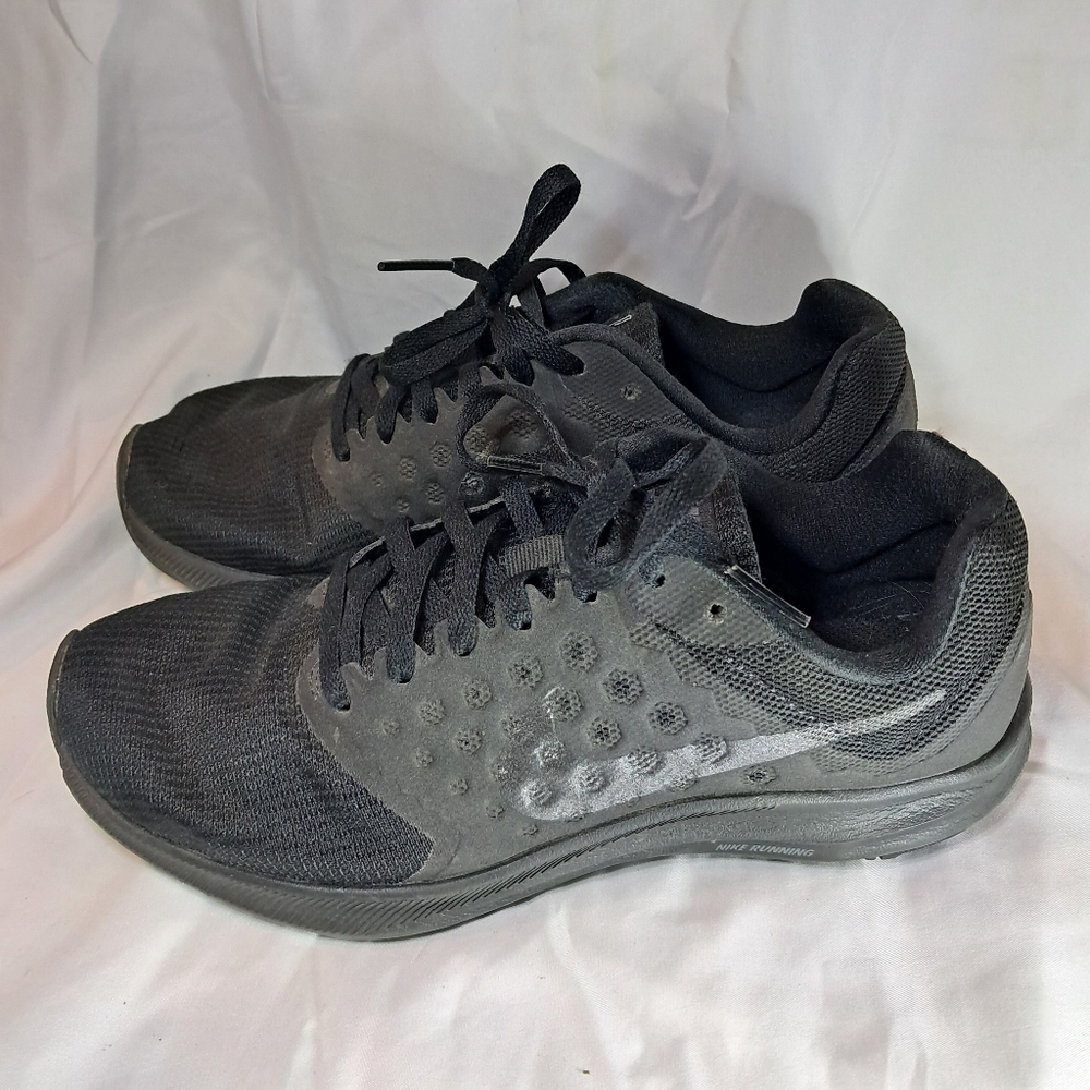 Nike Black Athletic Running Shoes